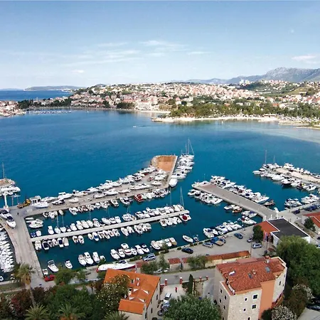 Apartament Cozy In With Kitchen