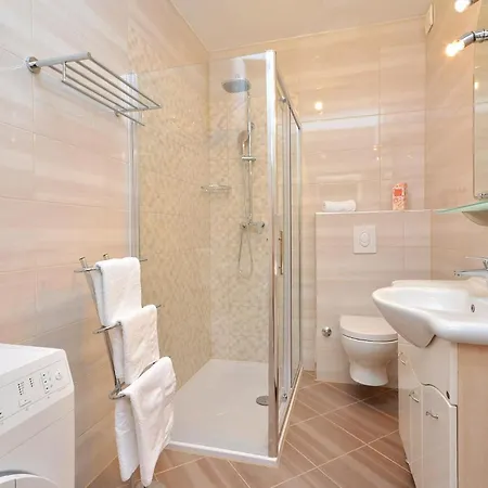 Apartman Cozy In With Kitchen