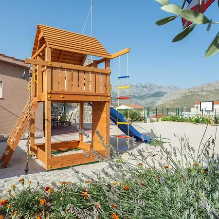 Cozy In With Kitchen 公寓 *