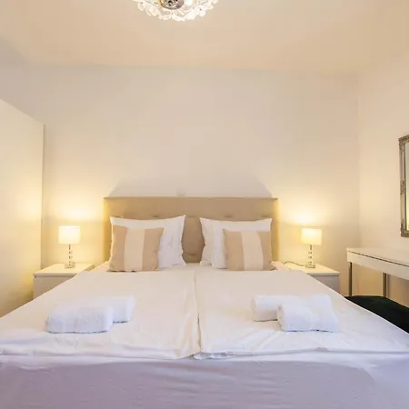 公寓 Cozy In With Kitchen 斯普利特